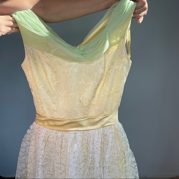 Vintage Yellow & White Full Lace Dress with Green Shoulders - Picture 8 of 11